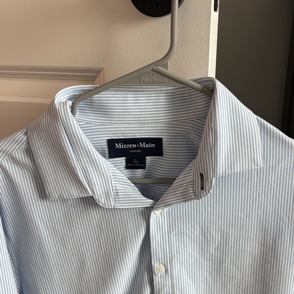 Mizzen+Main Light Blue Pinstripe Dress Shirt